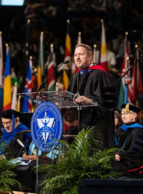 Commencement speaker Bobby Gruenewald