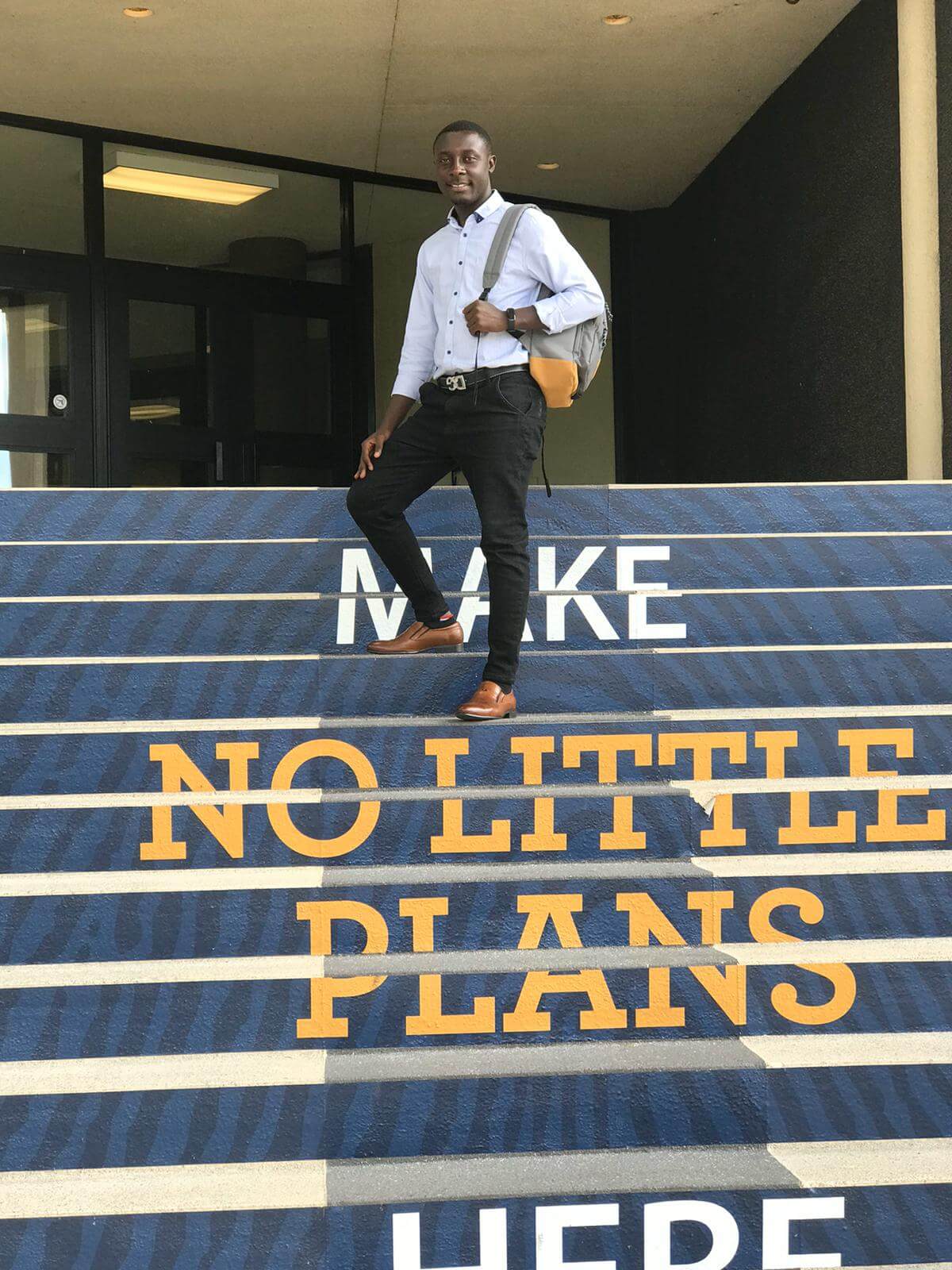 Assa Makanika on ORU steps