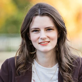 Portrait Image of Student Lydia McNally